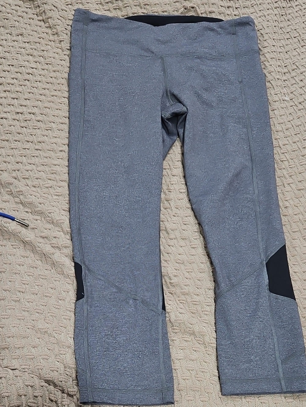 Lululemon Size 8 Heathered Gray Black Panel Leggings Yoga Pants